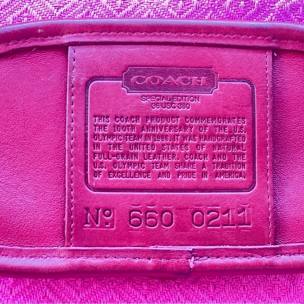 π
π
RARE RED COACH Olympic Edition Eyeglass Shield Case vintage π
π
- Picture 3 of 12